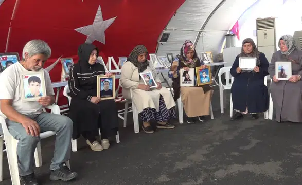 Diyarbakır anneleri bayramı evlatlarıyla kutlamak istiyor