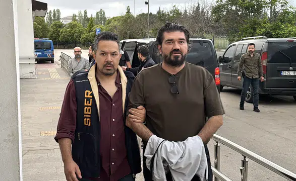 Adana merkezli yasa dışı bahis operasyonunda 128 şüpheli yakalandı
