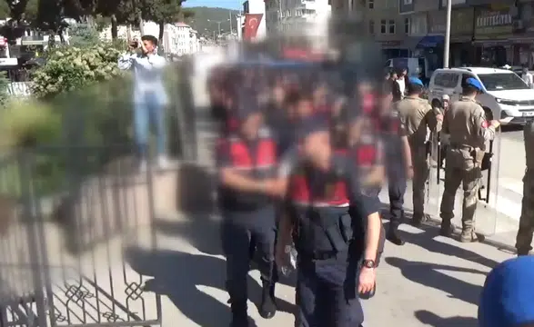 Yasa dışı bahis ve dolandırıcılık operasyonunda 23 kişi yakalandı