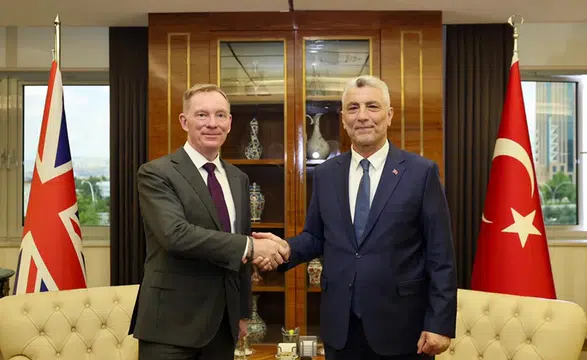 İki ülkenin bakanları bir araya geldi
