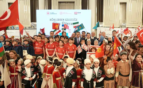 Bakan Tekin, Köklerden Geleceğe Türk Dünyası Şenliği’ne katıldı
