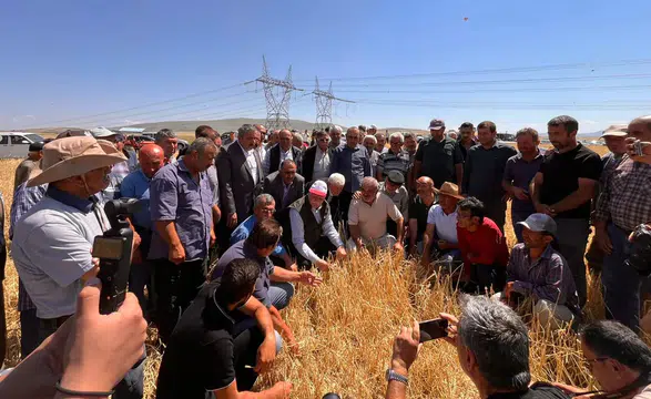 TZOB Genel Başkanı Bayraktar, zarar gören tarım arazilerini inceledi