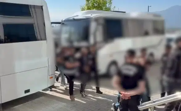 Uyuşturucu soruşturmasında 23 şüpheliden 17'si tutuklandı