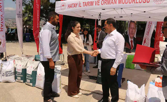 1387 depremzede çiftçiye tohum desteğinde bulunuldu