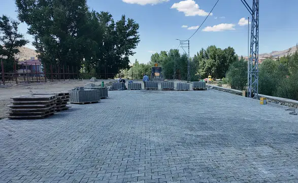 Türkoğlu ve Elbistan’da altyapı ve çevre düzenlemesi