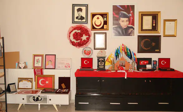 15 Temmuz şehidi Gülşah Güler'in ailesi evlerini kızlarının hatıralarıyla donattı
