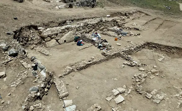 Isparta'da 1500 yıllık demirci atölyesi gün yüzüne çıkarıldı