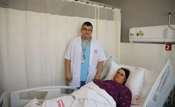 İlk kez yapılan kapalı yöntemle rahim alma ameliyatı başarılı oldu