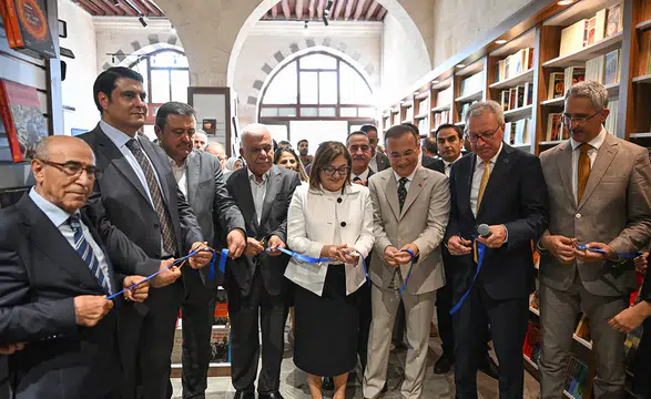 İş Bankası Kültür Yayınlarının 31. kitabevi Gaziantep'te açıldı