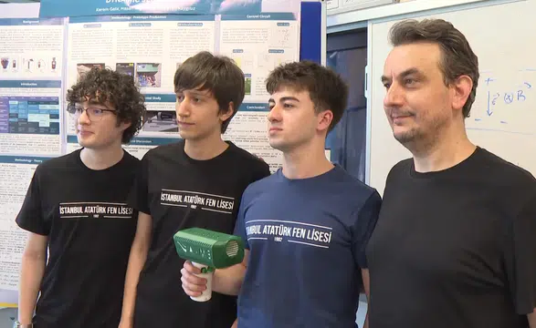 Lise öğrencileri elektromanyetik yöntemle rüzgar hızı ölçen cihaz geliştirdi