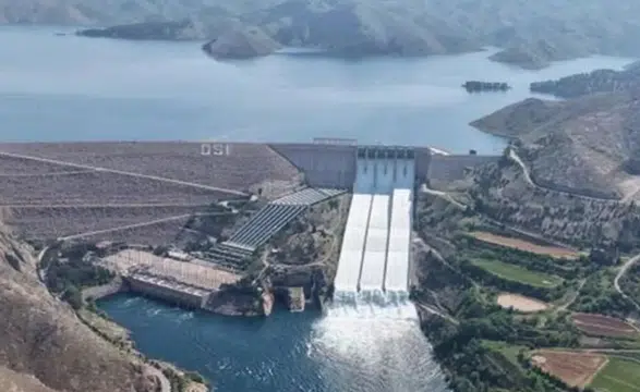 Bakan Yumaklı, Altıyaka Barajı'nda çalışmaların başladığını bildirdi