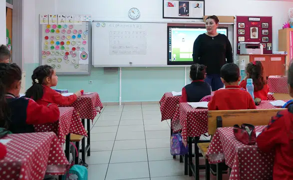 Sözleşmeli öğretmen eşlerin beklediği duyuru yayımlandı
