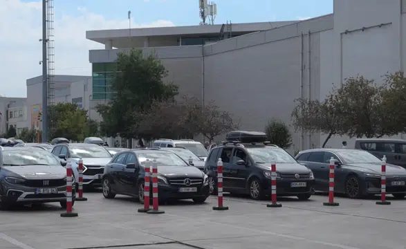 Gurbetçiler babaocağından yaşadıkları ülkelere dönmeye başladı