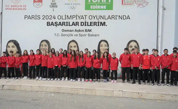Milli güreşçiler Balkan Şampiyonası için Hırvatistan'a uğurlandı