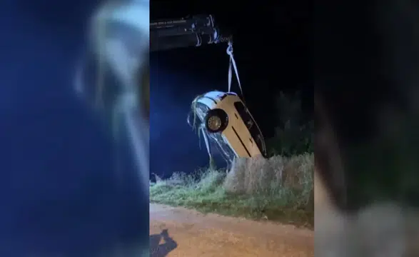 Sulama kanalına devrilen otomobildeki 2 kişi hayatını kaybetti