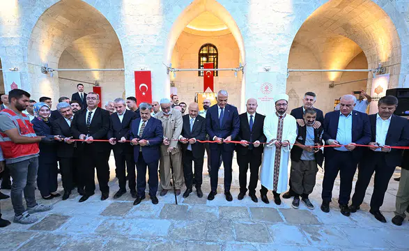 Deprem sonrası restore edilen caminin açılışını Bakan Ersoy, yaptı