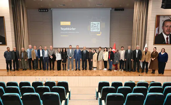 KSÜ’de yapay zekâ destekli DATABEEG ile veri analizi eğitimi gerçekleştirildi