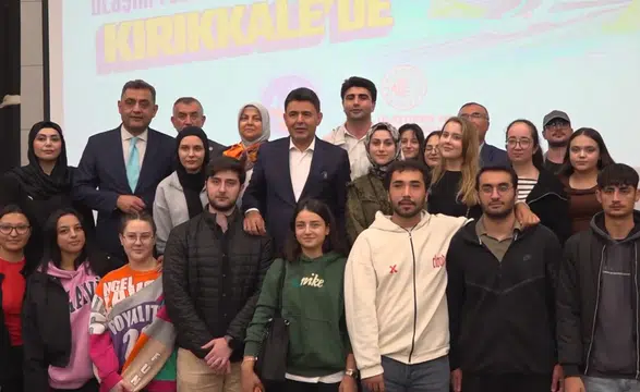 Bakan Yardımcısı Boyraz, üniversite öğrencileriyle bir araya geldi
