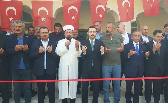 İslahiye'de 6 Şubat Şehitleri Camisi ibadete açıldı