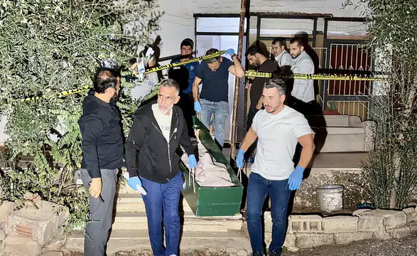 Antalya'da birlikte yaşadığı kadını öldüren şüpheli teslim oldu