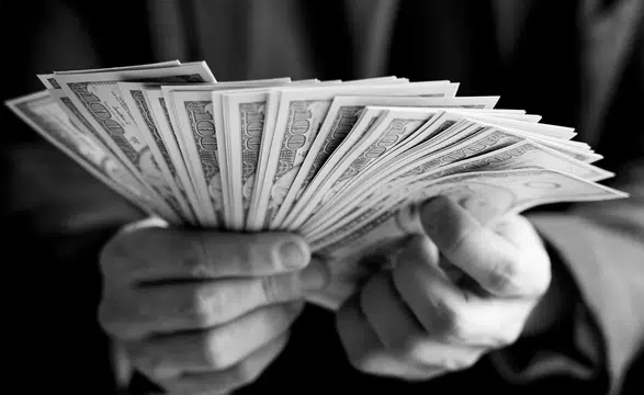 ABD'nin 1 trilyon doları aşan faiz faturası bütçeyi zorluyor