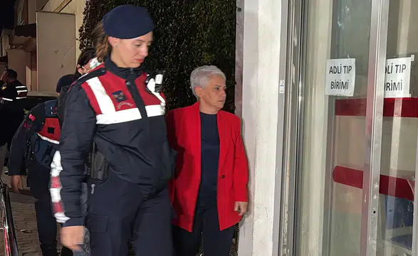 Çukurova Belediyesine yönelik operasyonda 34 kişi tutuklandı