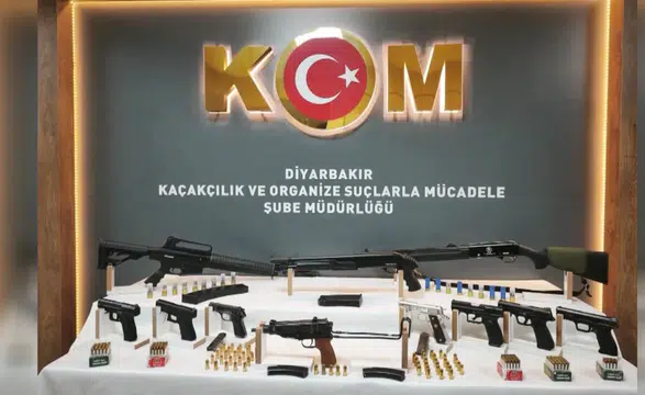 Diyarbakır’da kaçak silah ve mühimmat ticareti operasyonu!