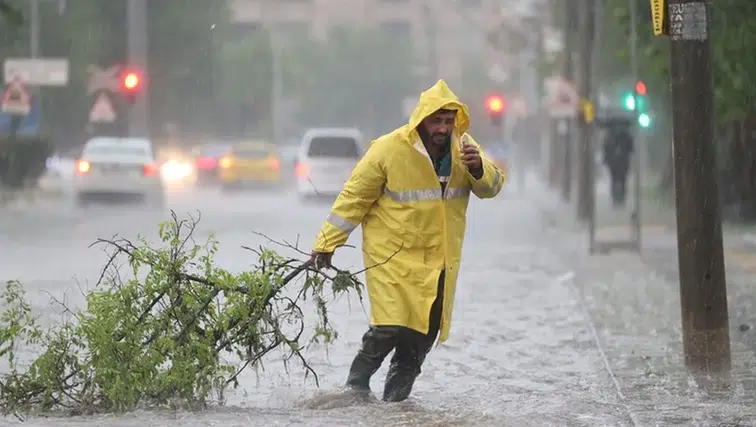 Gaziantep'in 4 ilçesinde bazı okullarda eğitime ara verildi