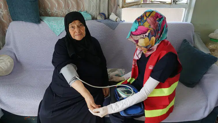 Kahramanmaraş’ta yalnız yaşayan yaşlıların yanında Büyükşehir var