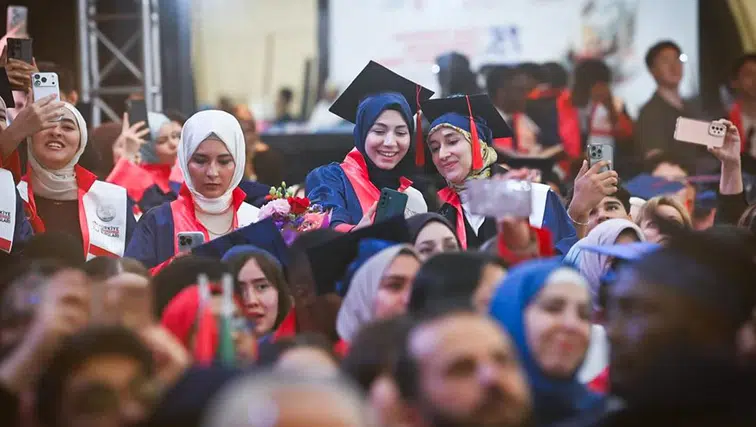 Türkiye bursları dünyaya 2 bin 800 yeni gönül elçisi kazandırdı
