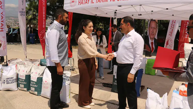 1387 depremzede çiftçiye tohum desteğinde bulunuldu