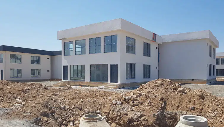 Nurdağı'nda yapımı süren Galericiler Sitesi'nin yüzde 80'i tamamlandı