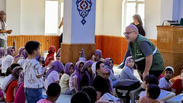 Yaz Kur'an Kursu öğrencilerine bağımlılıkla mücadele eğitimi verildi
