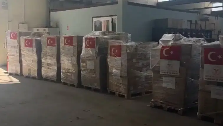 Sağlık Bakanlığı, Venezuela'ya ilaç ve tıbbi yardım malzemesi gönderdi
