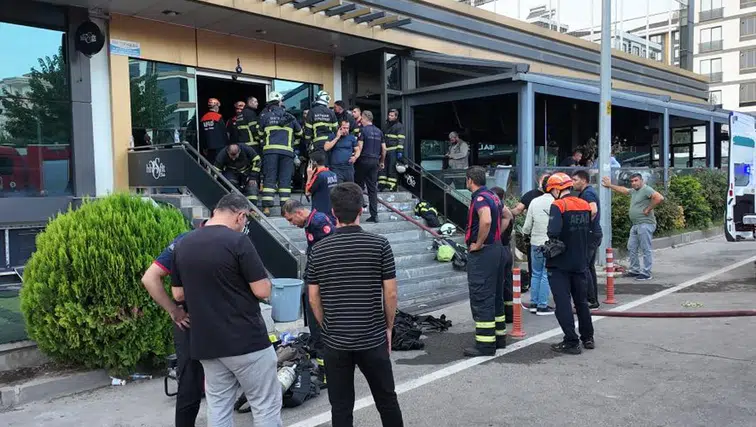 Batman'da spor salonunda çıkan yangında 2 kişi öldü, 10 kişi yaralandı
