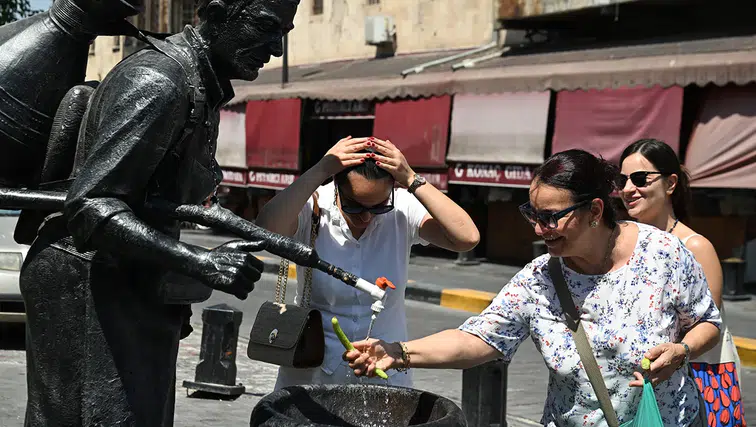 Şanlıurfa'da termometreler 47 dereceyi gösterdi