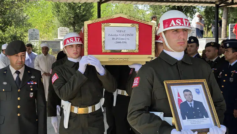 Kalp krizi sonucu yaşamını yitiren uzman çavuşa Osmaniye'de veda