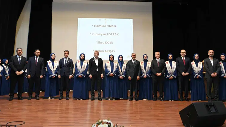 Kahramanmaraş’ta 70 hafız için mezuniyet gururu