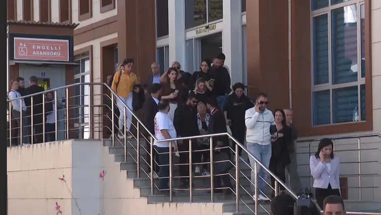 Şarkıcı Güllü'nün ölümüne ilişkin kızı ağırlaştırılmış müebbet hapse çarptırıldı