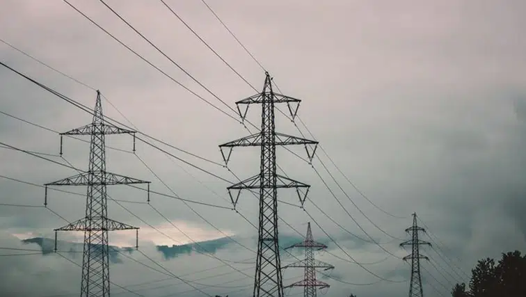Elektrik iletim ve dağıtım altyapısına 80 milyar dolar yatırım
