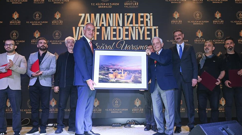 Bakan Ersoy Ayasofya'da son noktayı koydu!