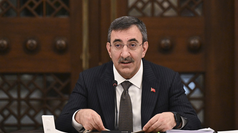 Cumhurbaşkanı Yardımcısı Yılmaz, Hürmüz Boğazı'na ilişkin açıklama