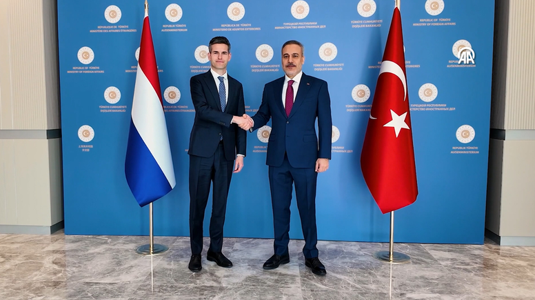 Dışişleri Bakanı Fidan, Hollandalı mevkidaşı ile bir araya geldi