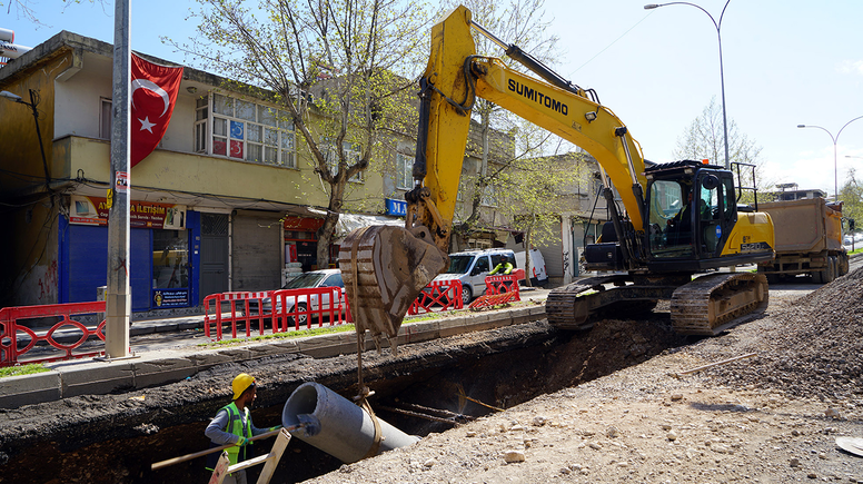 Dumlupınar Mahallesi’ne 8 kilometrelik yeni altyapı hattı