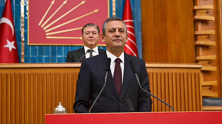 Emekliyi aç bırakanlara Özel’den kırmızı kart