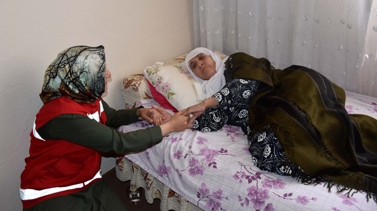 Evde bakım yardımı ödemesini hesaplara yatırılmaya başlandı