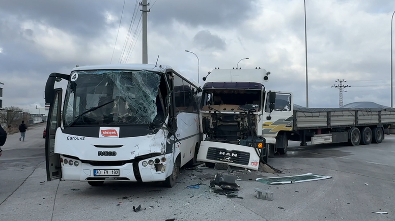 İşçi servisi ile tır çarpıştı, çok sayıda yaralı var