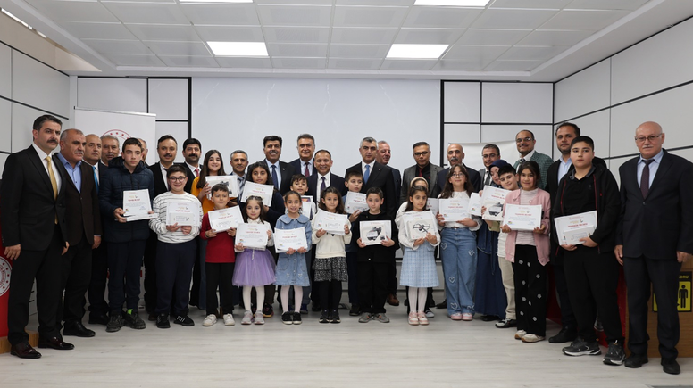 Kahramanmaraş Okuyor Projesinde ödüller sahiplerini buldu