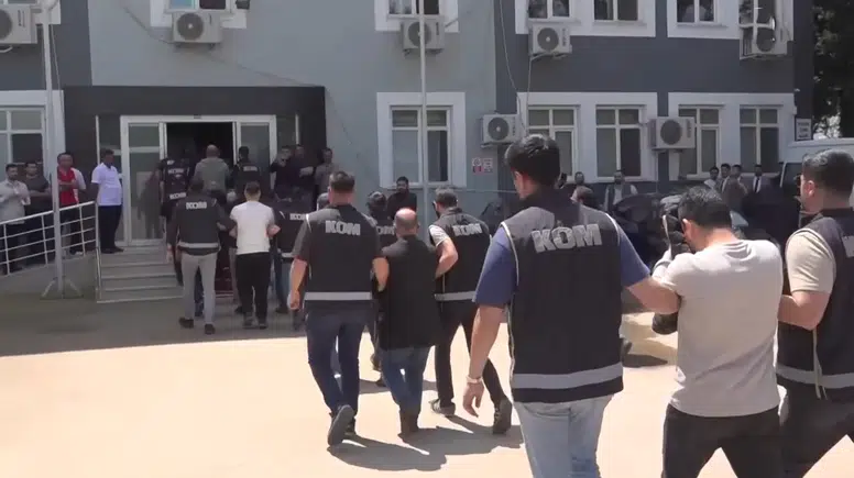 Halfeti Belediyesine yönelik operasyonlarda 46 şüpheli adliyede