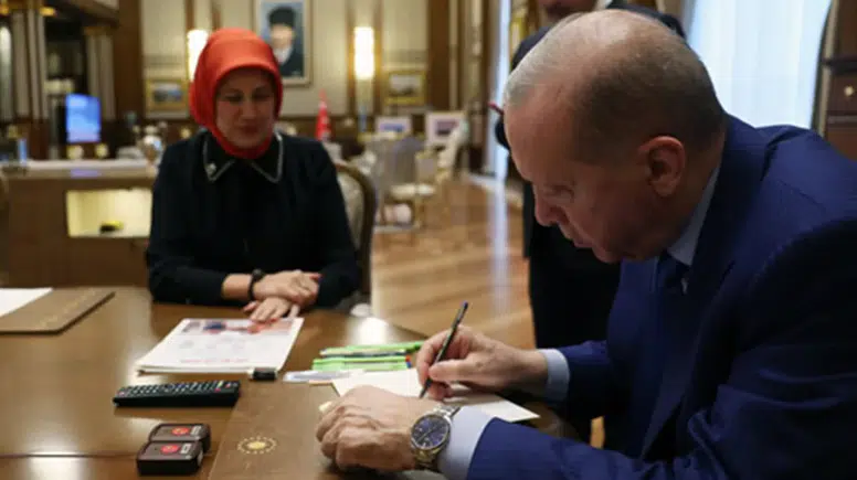 Cumhurbaşkanı Erdoğan, Türk Kızılay'a kurban bağışında bulundu
